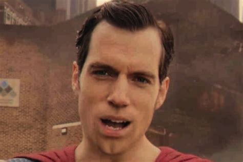 Henry Cavill Makes Fun Of Justice League CGI moustache removal — World ...