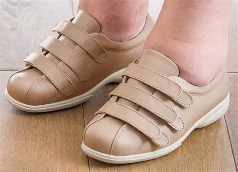 What shoe to wear when you have swollen feet? | Podexpert