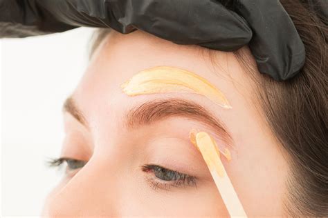 WHAT TO DO AFTER EYEBROW WAXING? - Beauty Image