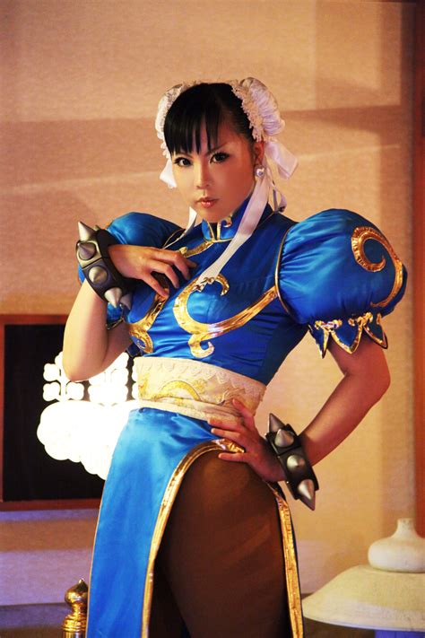 Chun-Li Cosplay photograph by Elin-Kuzunoha on DeviantArt