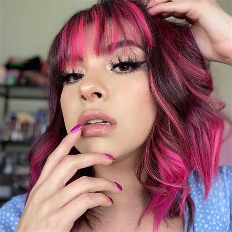 30 Striking Black Hair with Pink Highlights Styles for 2022 | Magenta ...