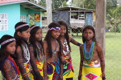 Niñas de la Comarca Embera Wounaan | albertoariel ortegalinares | Flickr