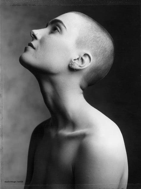 Pin by Gabriel Henriques on Short Hair | Sinéad o'connor, Short hair ...