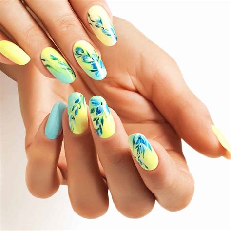 53 Fresh and Fab Yellow and Blue Nails You’ll Love!