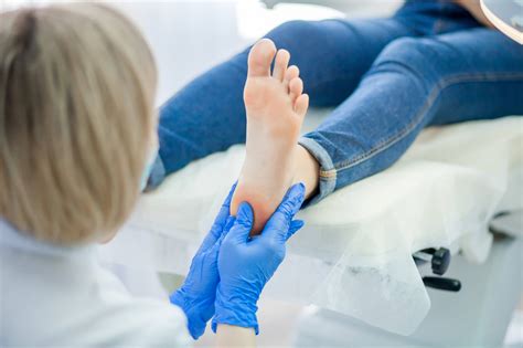 What is a podiatrist?- Family Foot & Ankle Centers