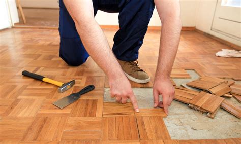 How To Remove Glued Down Vinyl Sheet Flooring | Viewfloor.co