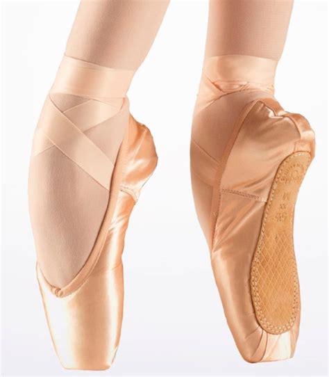 15 Best Pointe Shoe Brands For Beginners & Professionals - City Dance ...