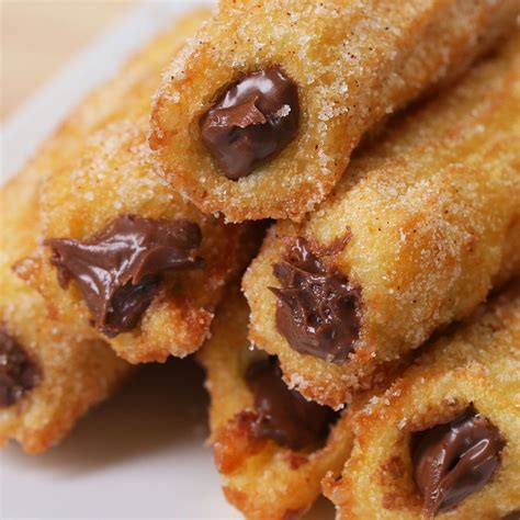 Double Chocolate-Stuffed Mini Churros (Mini Churros Rellenos De ...