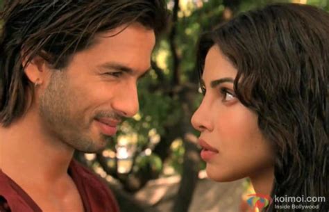 Shahid Kapoor’s Pick Up Shayaris In Teri Meri Kahaani - Koimoi