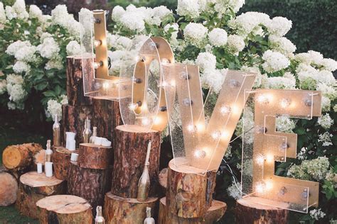 21 Beautiful Outdoor Wedding Decorations to Style Your Big Day