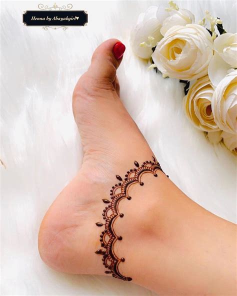 Elegant Henna Tattoo Designs for Feet - K4 Fashion