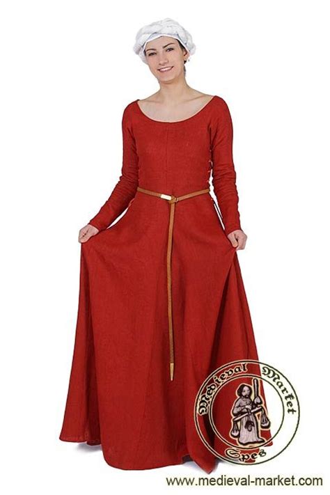 Pin by Rosmunda Rau on Costumes | Medieval women dress, Medieval dress ...