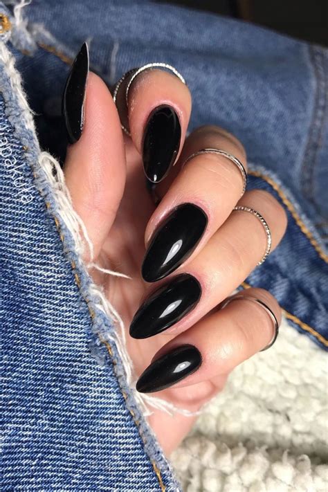 50+ Most Beautiful Black Nails for Winter and All Year Round | Black ...