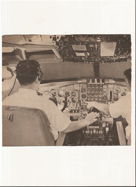 Cockpit in 707 | Aviones