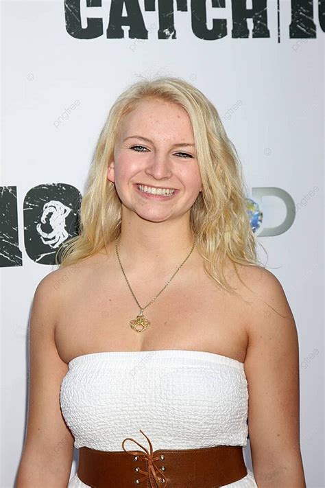 Mandy Hansen Attends Deadliest Catch Premiere In Hollywood Photo ...