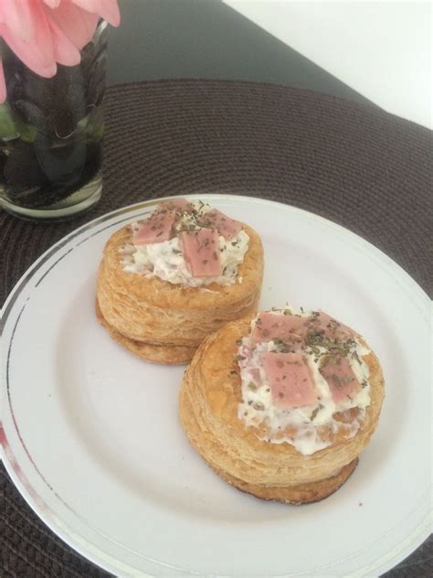 Vol au Vents with Cream Cheese and Ham