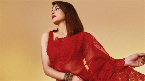 Jacqueline Fernandez in sheer saree worth ₹54k paints the internet ...