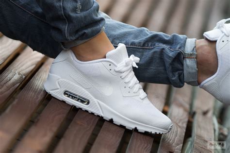 Nike ID Air Max 90 Hyperfuse – Sweetsoles – Sneakers, kicks and trainers.