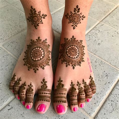 Henna Toe Designs