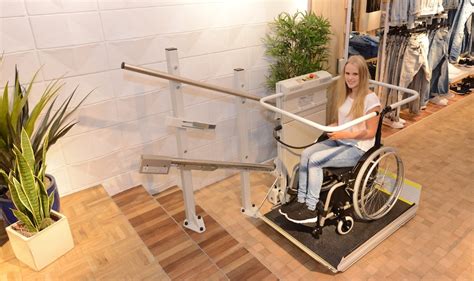 S7 SR Wheelchair Stairlift