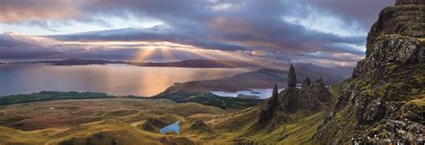 Sunrise over Isle of Skye (photographer Emmanuel Coupe) : r/europe