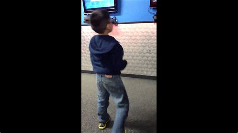 Kid doing the pee pee dance in public got to watch | Doovi