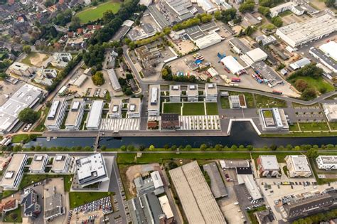 Kleve from the bird's eye view: Campus building of the university ...