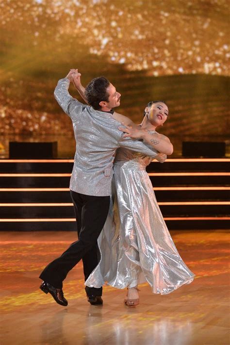 Suni Lee's 'Dancing With the Stars' Outfits: Olympian's Costumes | Life ...