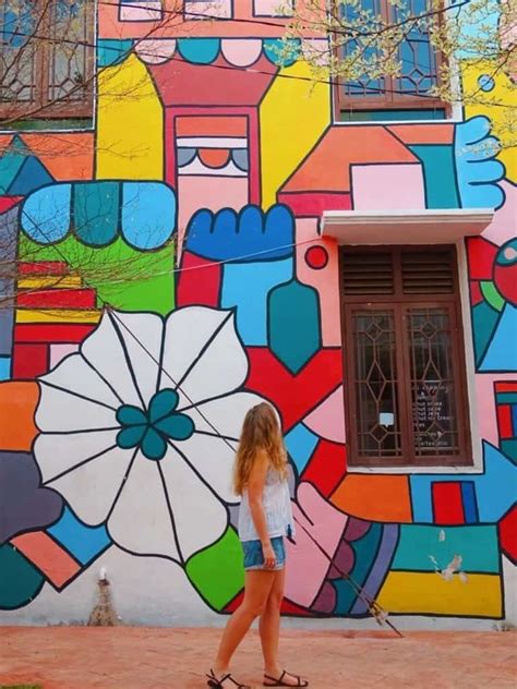 Melaka Street Art Guide: Colourful Murals in Malaysia – Where Goes Rose?