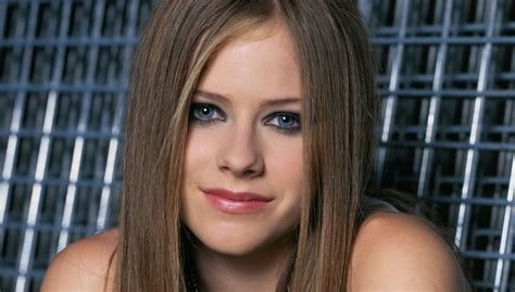 1800x1024 Resolution avril lavigne, face, smile 1800x1024 Resolution ...