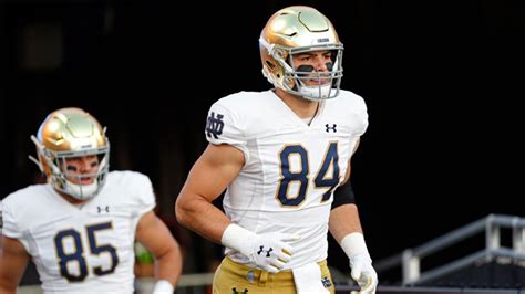 Cole Kmet, Tight End, | Irish Sports Daily