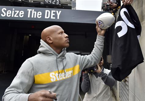 Watch: Ryan Shazier returns to Cincinnati hospital where he was treated ...