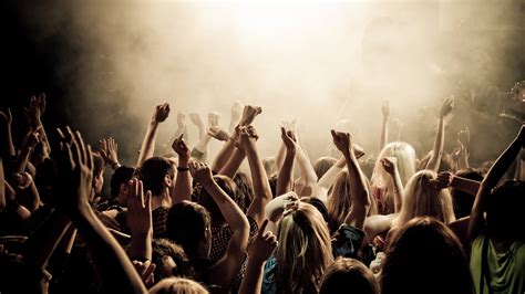 concert-smoke-crowd-people-concert-music-youth-club-photos-crowd ...