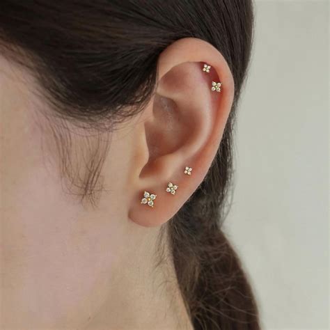 Ear Piercing Studs, Pretty Ear Piercings, Piercing Jewelry, Earings ...