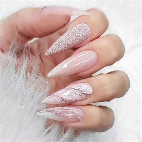 15 Stiletto Nail Designs You'll Be Obsessed With - College Fashion