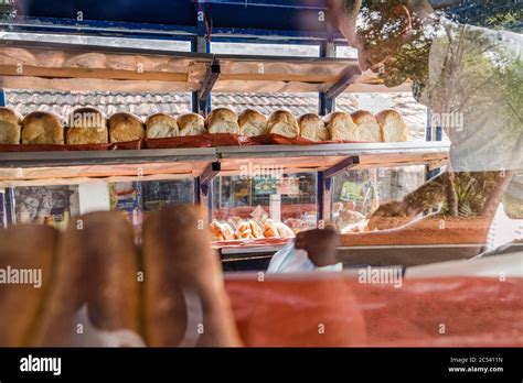 Bakery on wheels, Tuck Tuck, Sri Lanka Stock Photo - Alamy