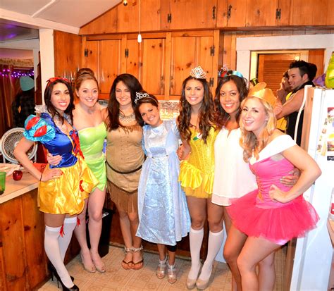 disney princess costumes! group costume idea | Princess halloween ...