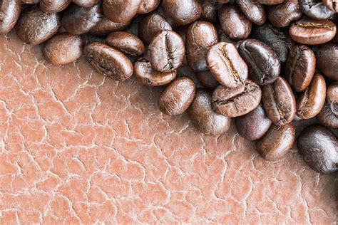 Top view Roasted coffee beans on white 12899392 Stock Photo at Vecteezy