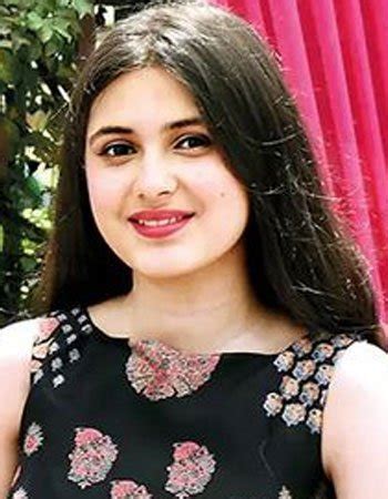 Suhani Bhatnagar Height, Weight, Age, Family, Biography & More