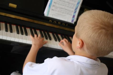 Ideas for Teaching Music to Toddlers in Nursery | Making Life Blissful