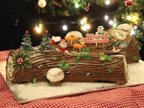 Christmas Log Cake Images | The Cake Boutique