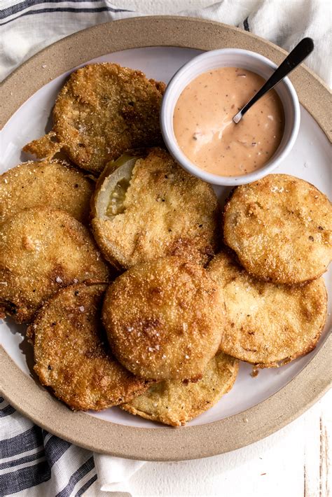 Fried Green Tomatoes Recipe with Comeback Sauce