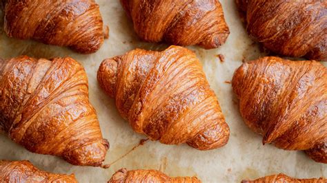 The fascinating French history behind every croissant - Real Word