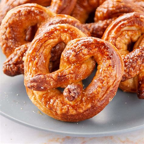 Soft Baked Pretzel Recipe Without Yeast | Dandk Organizer