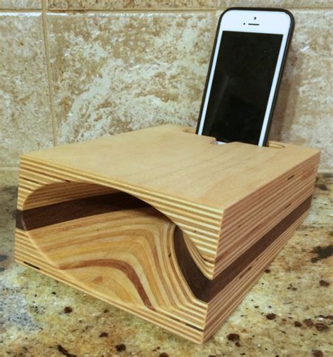 Wooden Passive Amplifier And Smartphone Stand Walnut And Denmark ...