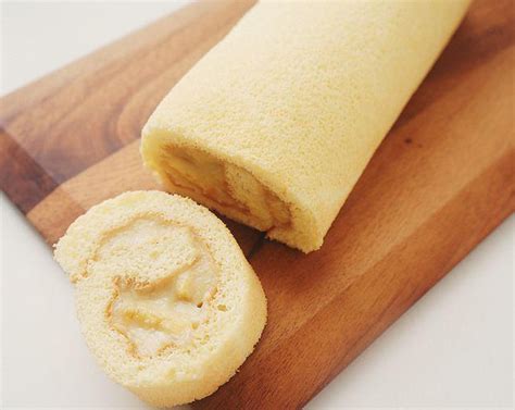 Tokyo Banana Roll Cake Recipe | SideChef