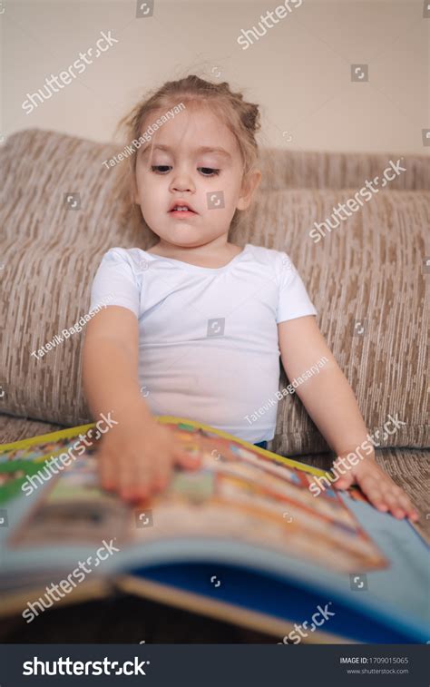 Little Girl Reading Book Stock Photo 1709015065 | Shutterstock