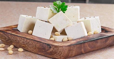 All About Paneer: how to make paneer, nutrition facts and how to buy ...