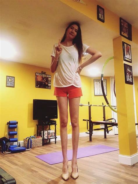 Meet the World's Tallest Fashion Model, Whose Legs are Taller Than an ...