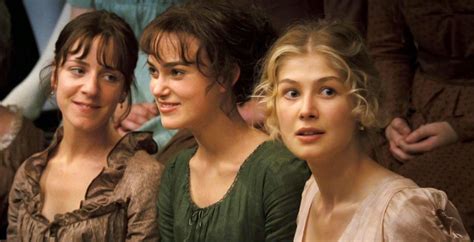 Pride and Prejudice 2005 - Elizabeth Bennet and Jane Bennet with ...